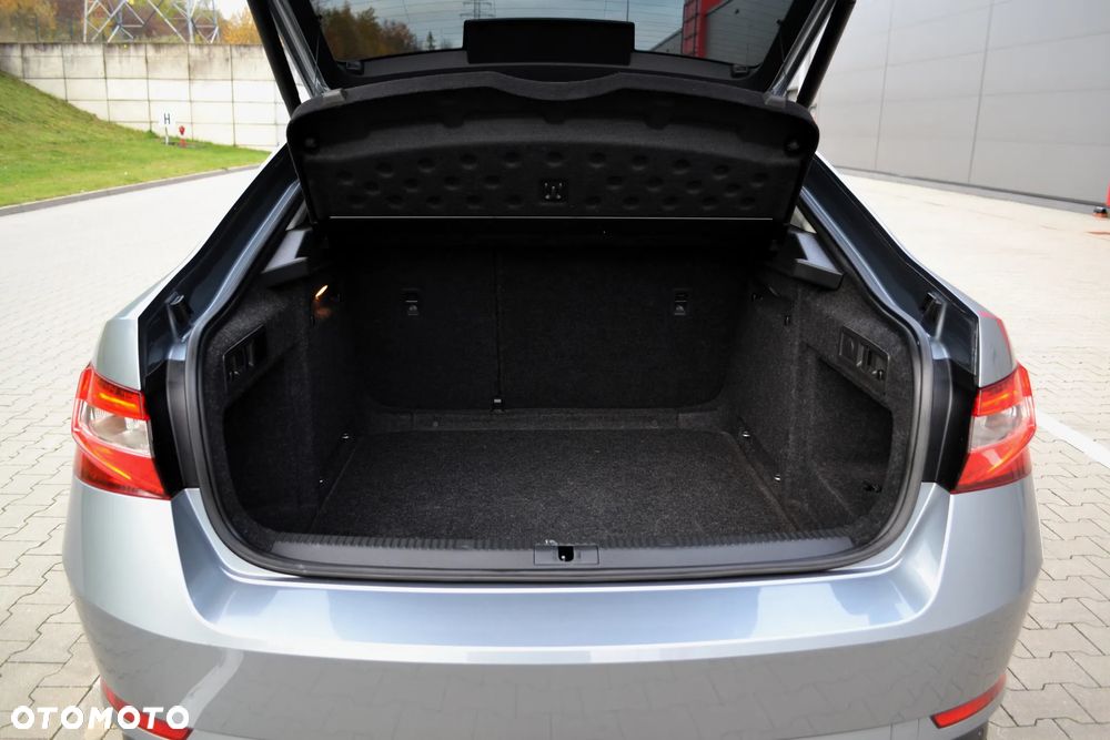 Skoda Superb 1.8 TSI Ambition - 31