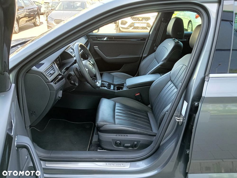 Skoda Superb 1.4 TSI Plug-In Hybrid L&K DSG - 11