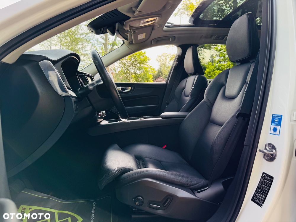 Volvo XC 60 B4 D AWD Inscription - 29