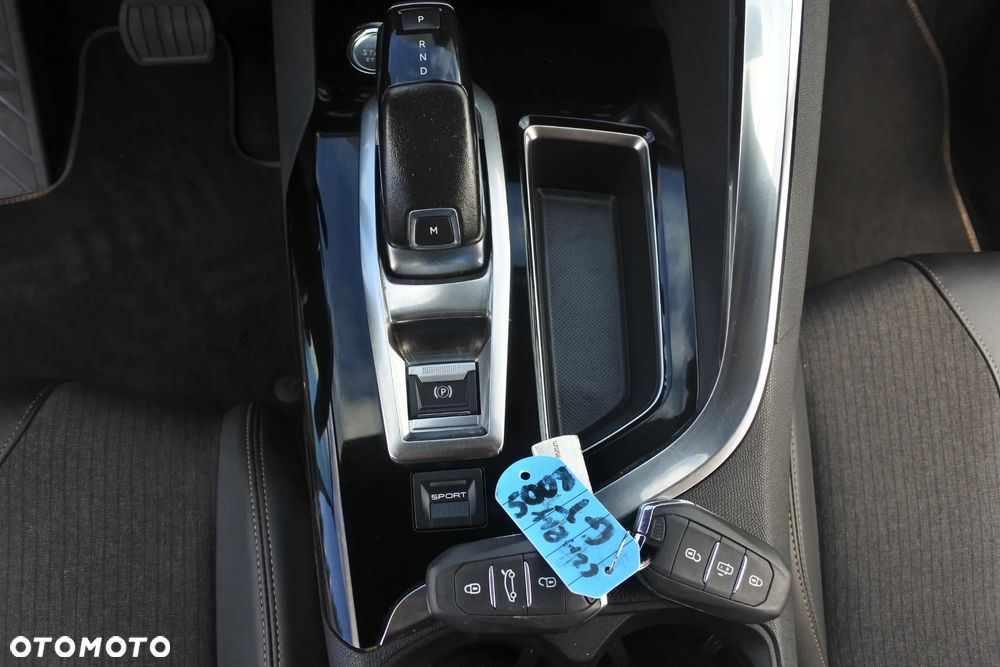 Peugeot 5008 BlueHDi 130 EAT8 GT - 16