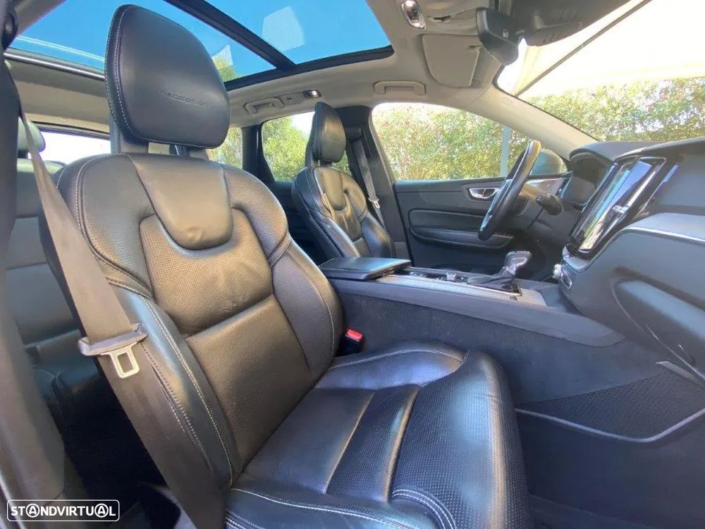 Volvo XC 60 2.0 D4 Inscription AWD Geartronic - 12