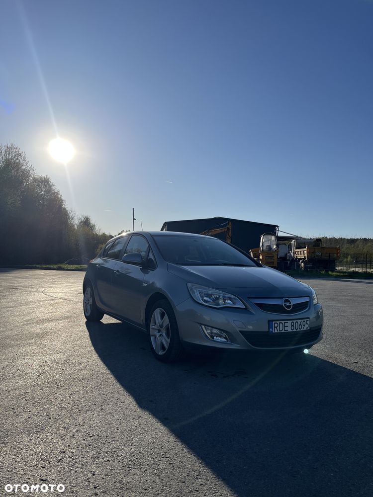 Opel Astra 1.4 T Enjoy - 2