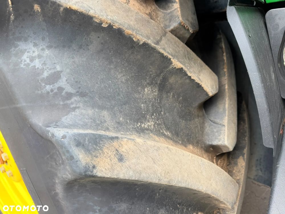 John Deere 8420 - 24