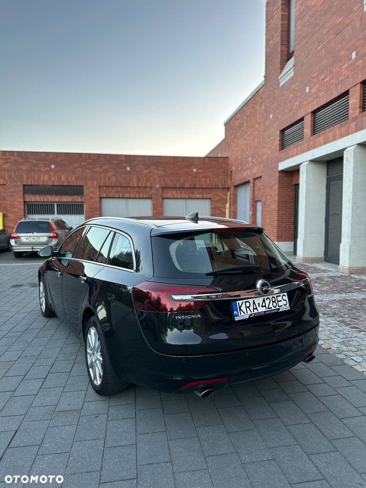 Opel Insignia 2.0 SIDI Turbo 4x4 Sports Tourer ecoFLEX Business Edition - 17