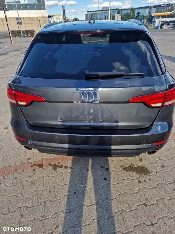 Audi A4 40 TFSI S tronic - 2