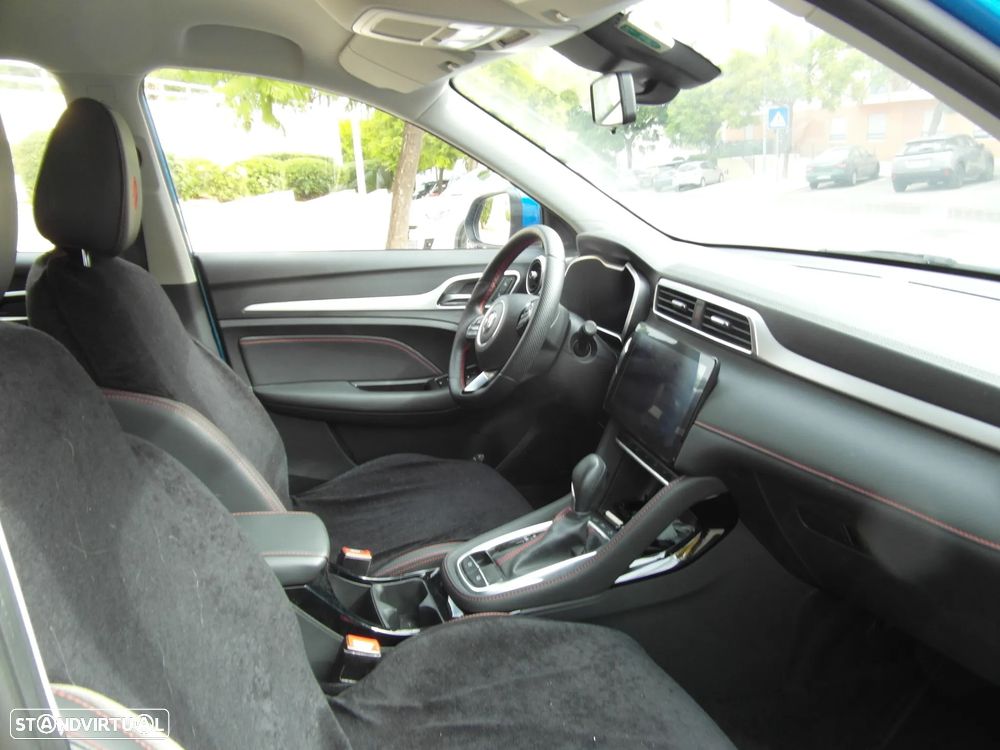 MG ZS - 4