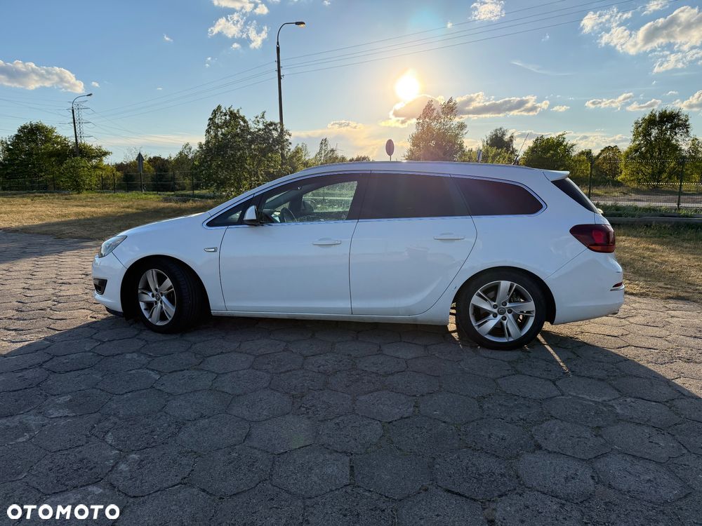 Opel Astra 2.0 CDTI ENERGY - 9