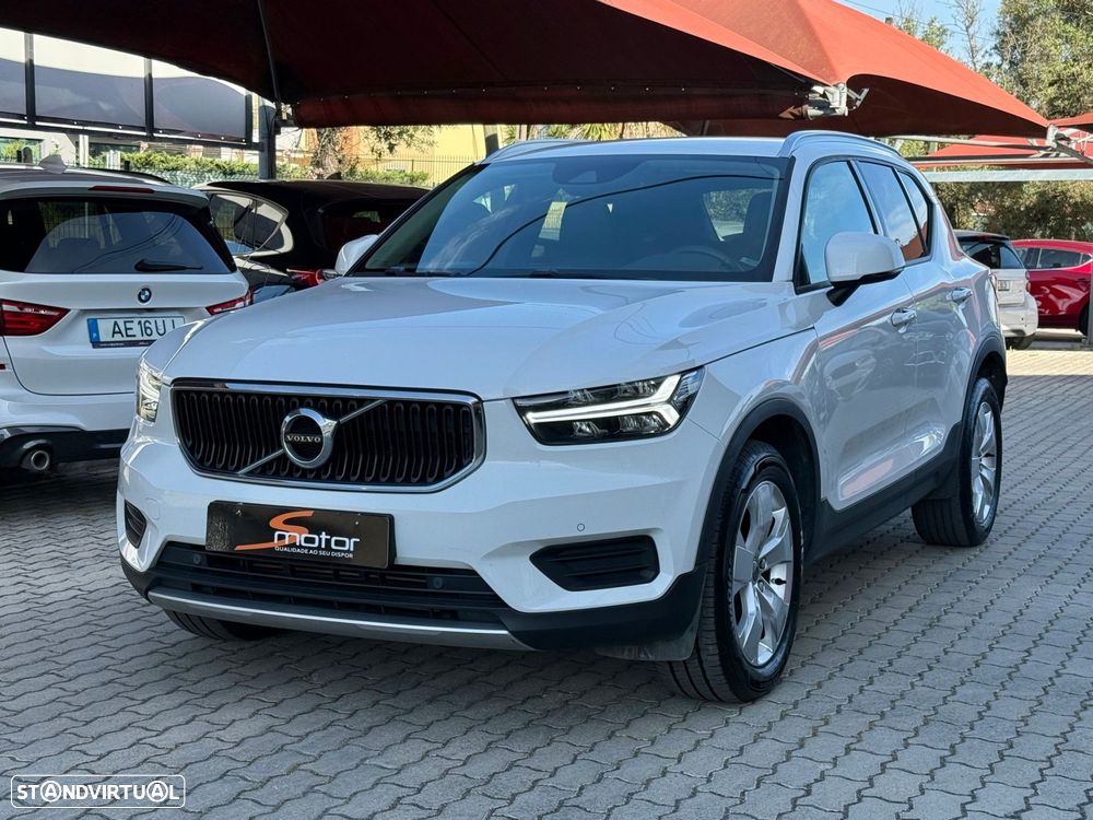 Volvo XC 40 2.0 D3 Momentum Geartronic - 2