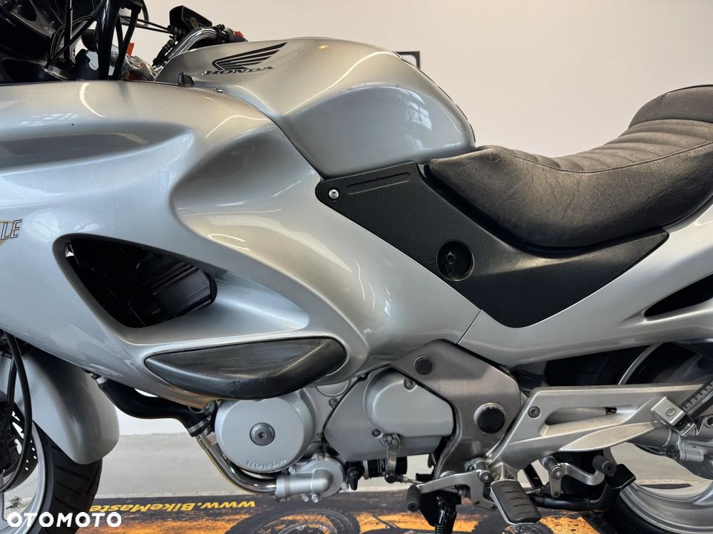 Honda Deauville - 23