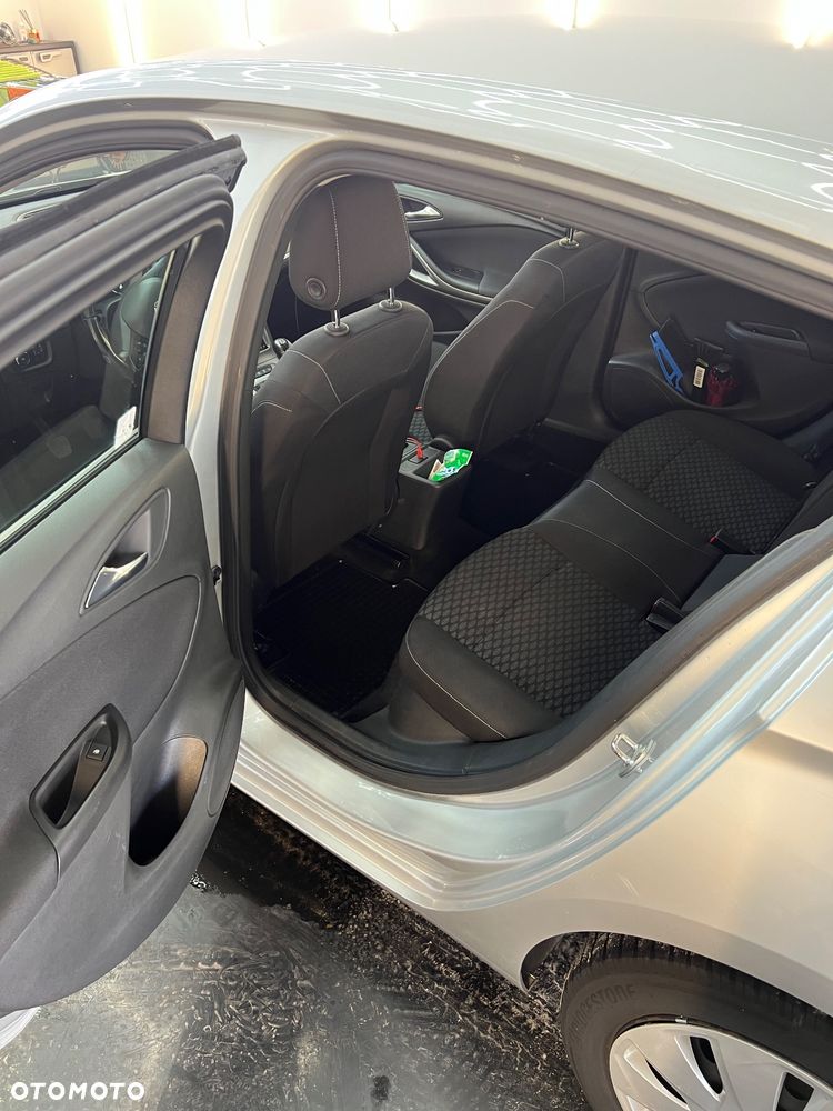 Opel Astra - 11