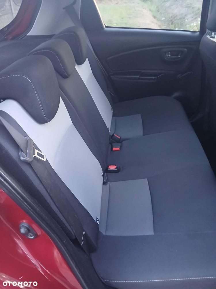 Toyota Yaris - 24