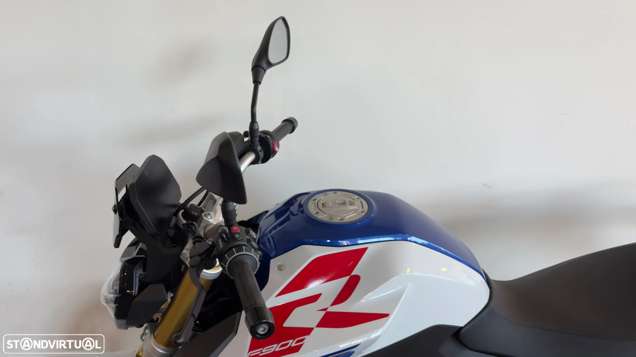 BMW F 900 R - 10