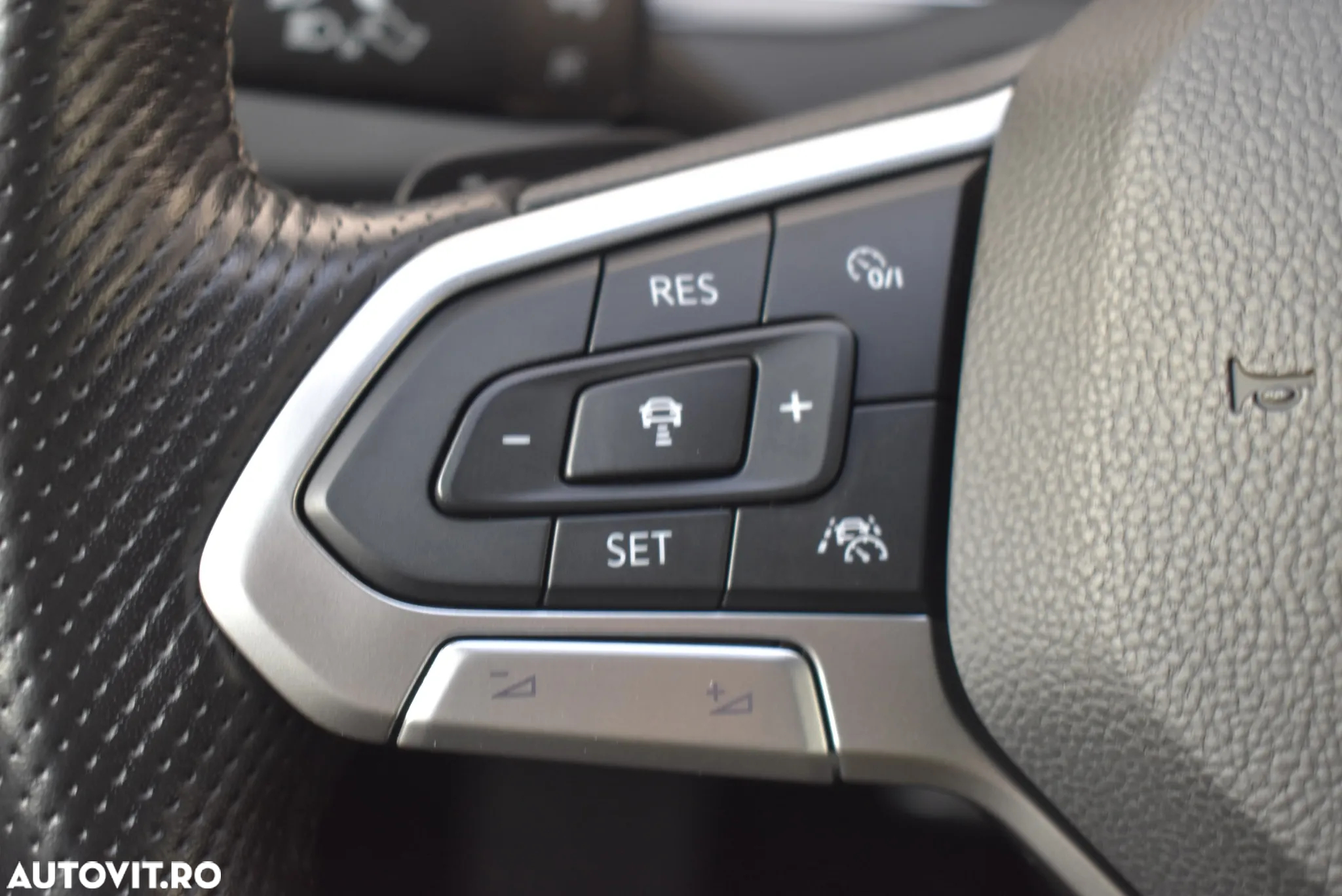 Volkswagen Passat - 15