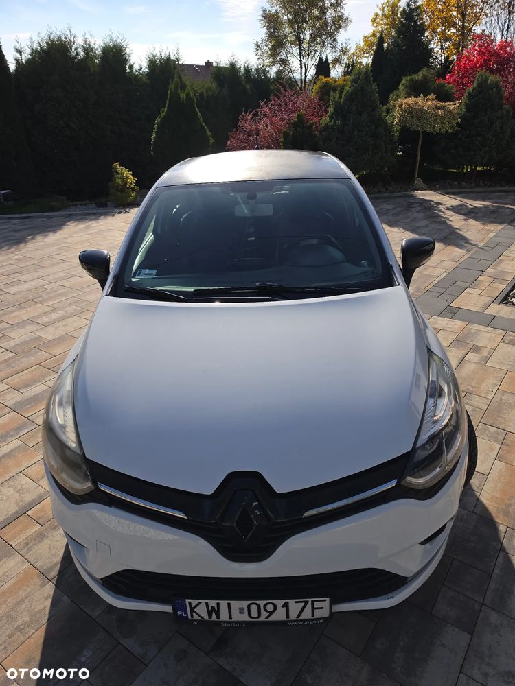 Renault Clio - 11