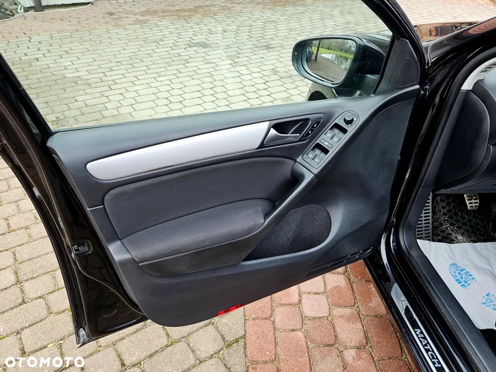 Volkswagen Golf 1.2 TSI BlueMotion Technology MATCH - 14