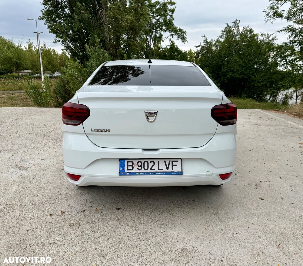 Dacia Logan TCe 90 Essential - 11