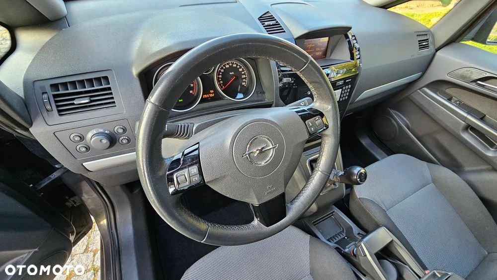Opel Zafira 1.8 Family Plus - 8