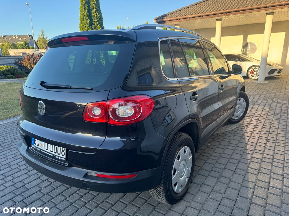 Volkswagen Tiguan 2.0 TDI DPF 4Motion BlueMotion Technology Track & Field - 6