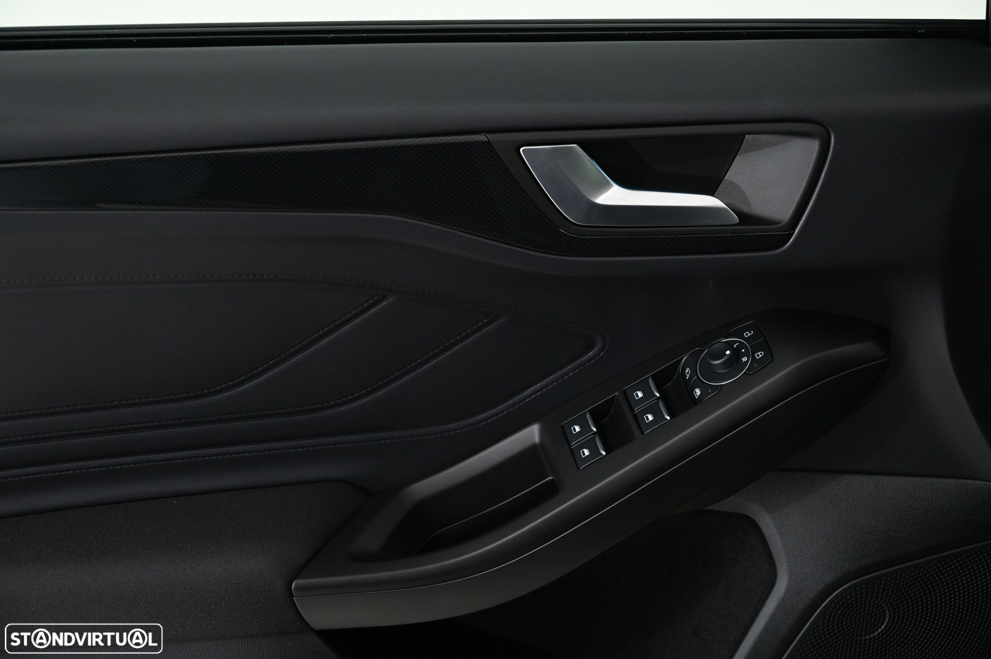 Ford Focus - 11