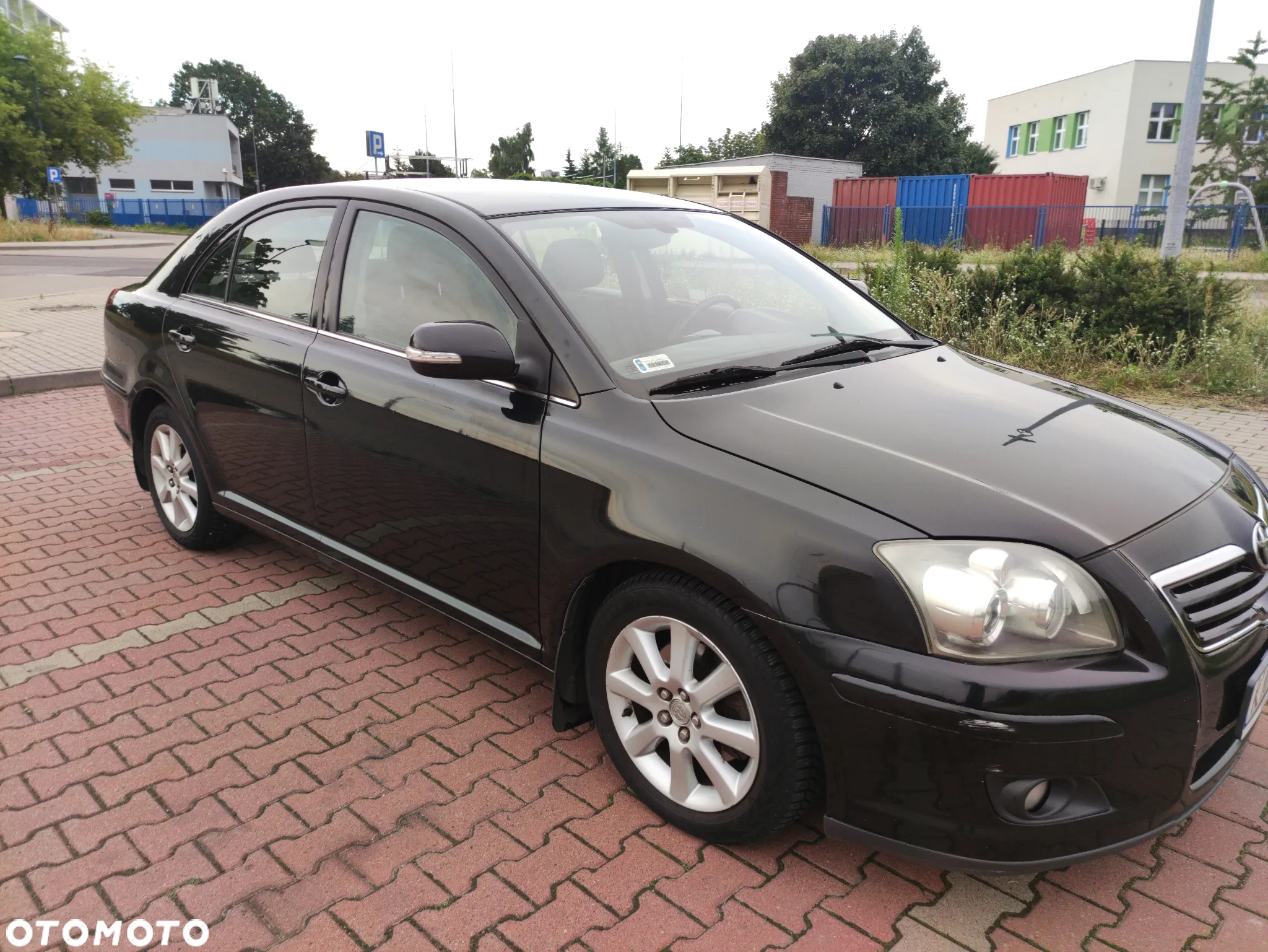 Toyota Avensis 2.0 D-4D Sol - 2