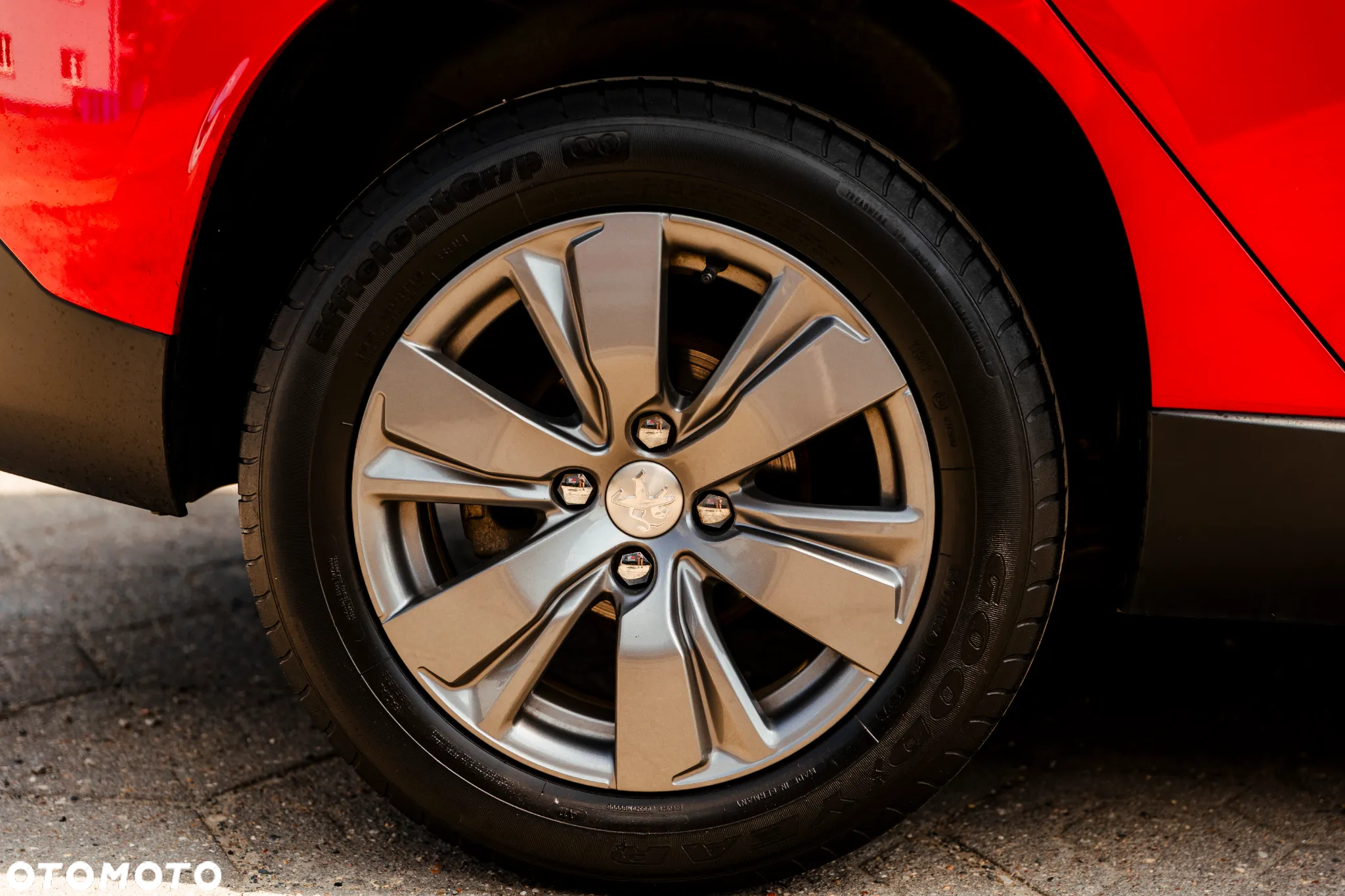 Peugeot 2008 1.2 Pure Tech Active S&S EAT6 - 12