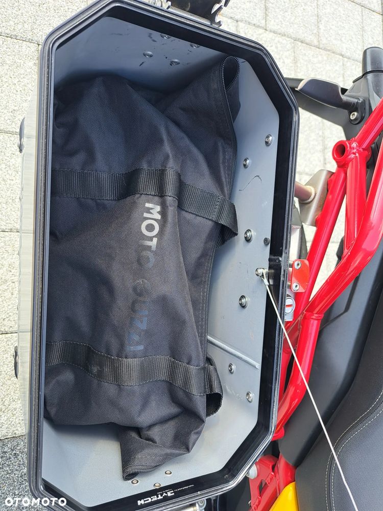 Moto Guzzi V85 - 17