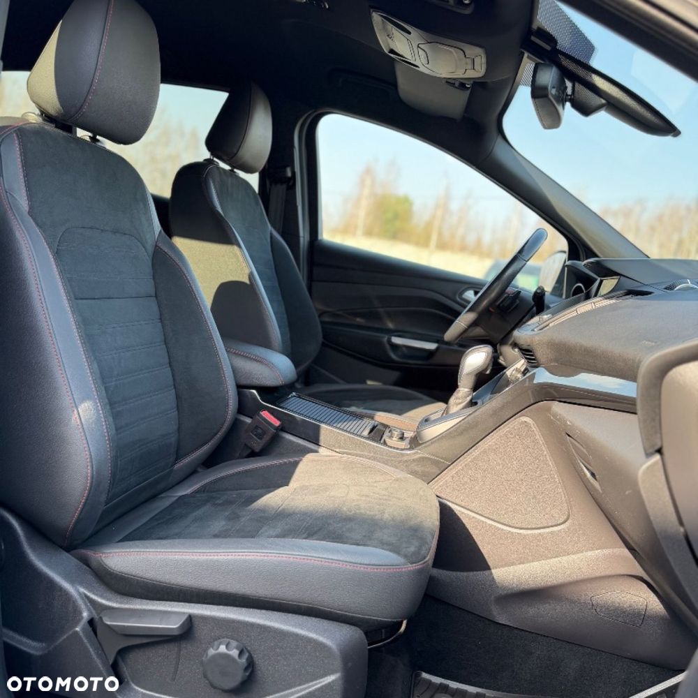 Ford Kuga - 39
