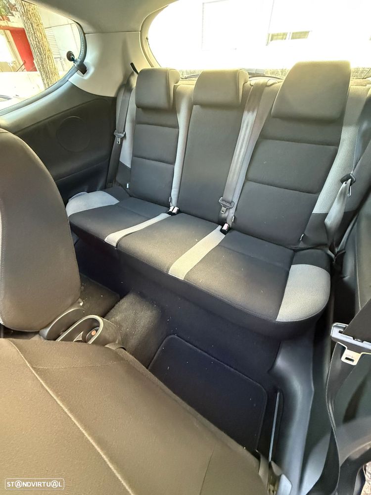 Peugeot 207 1.4 16V Trendy - 8