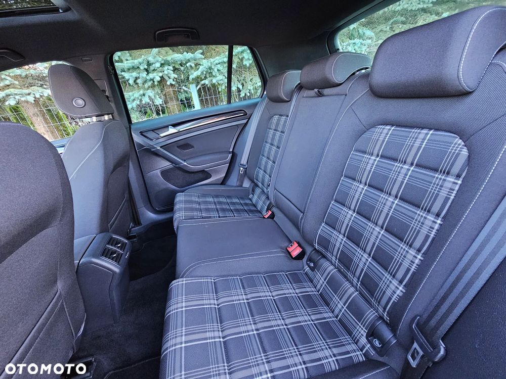 Volkswagen Golf GTD BlueMotion Technology - 38
