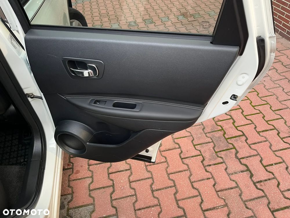 Nissan Qashqai 2.0 4 x 4 tekna - 22