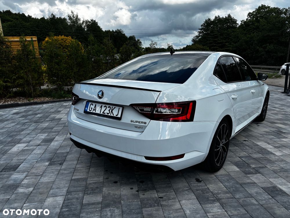 Skoda Superb 2.0 TDI 4x4 Sportline DSG - 7