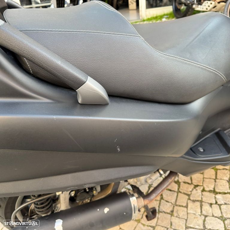 Piaggio MP3 250 - 21