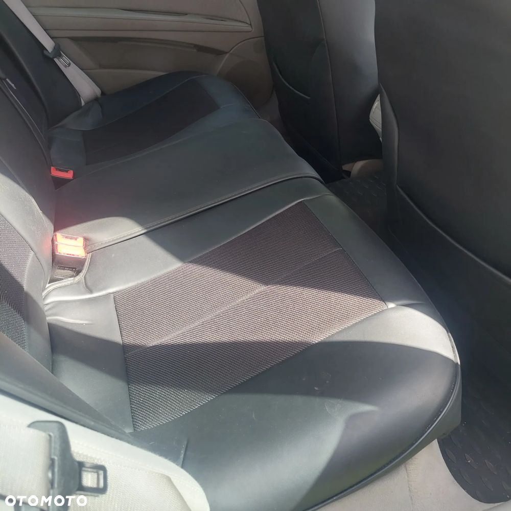 Mercedes-Benz Klasa E - 14