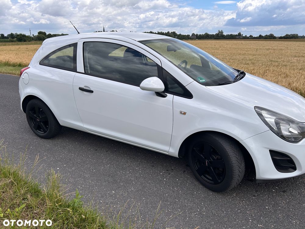 Opel Corsa 1.2 16V Cosmo - 9