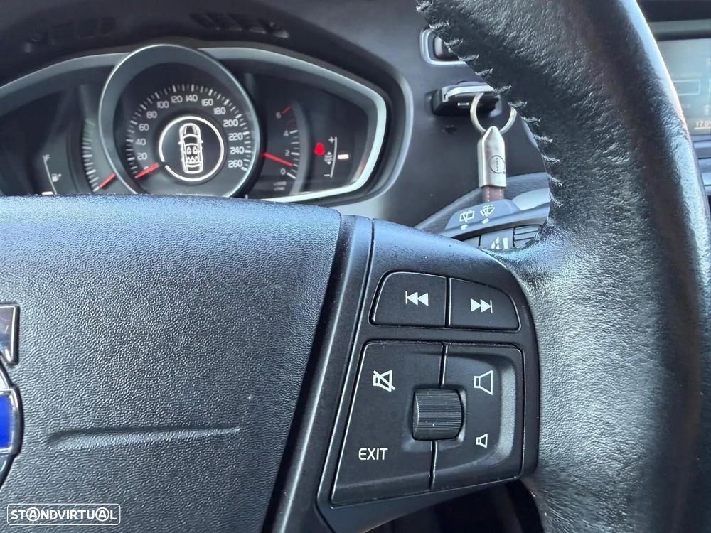 Volvo V40 2.0 D2 Momentum - 27
