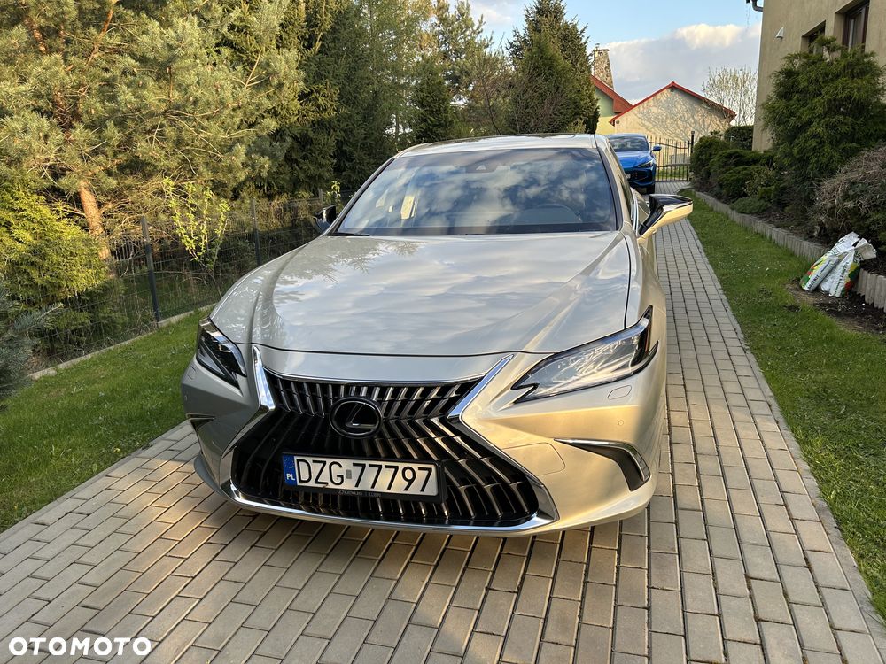 Lexus ES 300h Prestige - 1