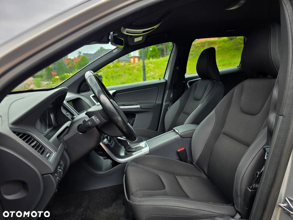 Volvo XC 60 D4 Geartronic Momentum - 13