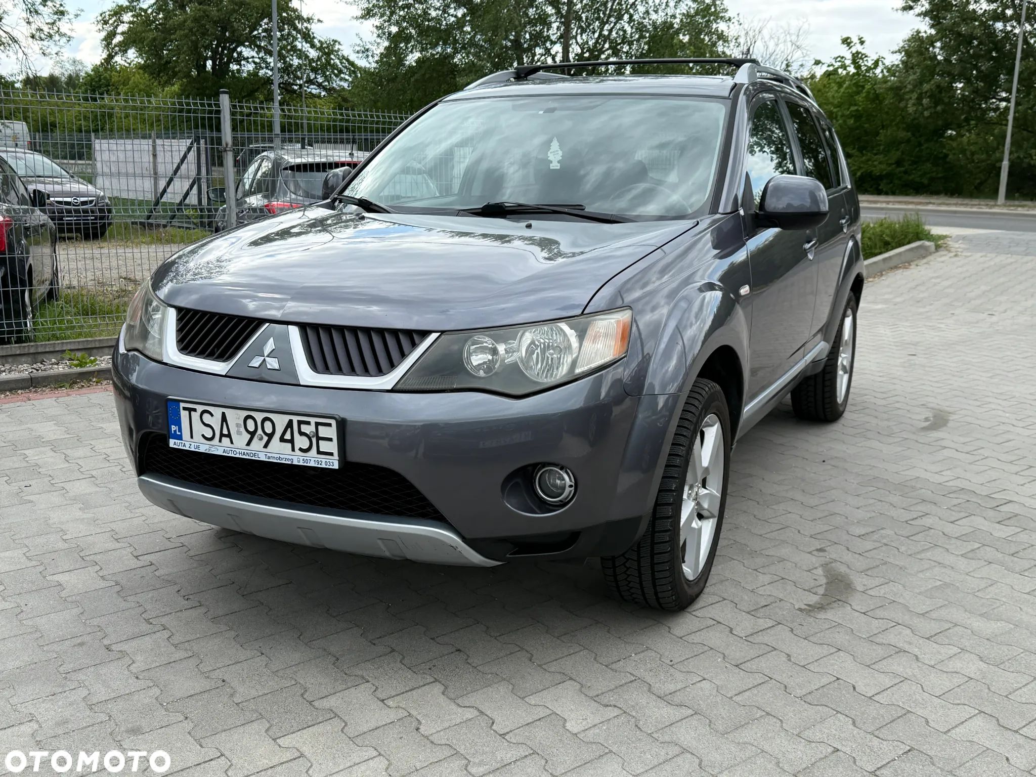 Mitsubishi Outlander 2.4 Intense + - 1