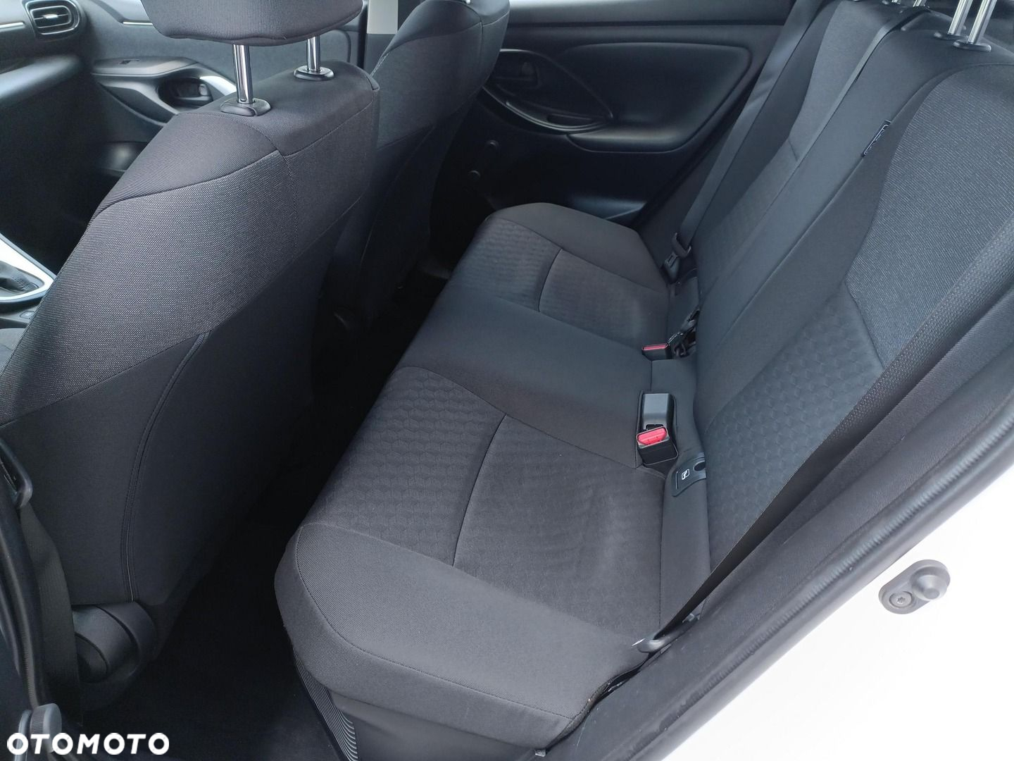Toyota Yaris Hybrid 1.5 Comfort - 16