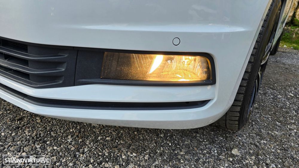 VW Touran 1.6 TDI Confortline DSG - 52