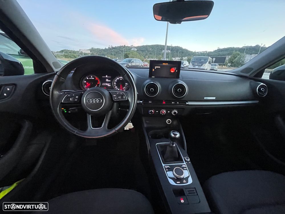 Audi A3 Sportback 1.6 TDI Sport - 5