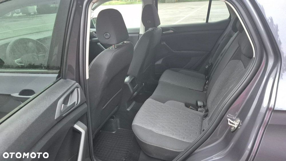Volkswagen T-Cross - 12