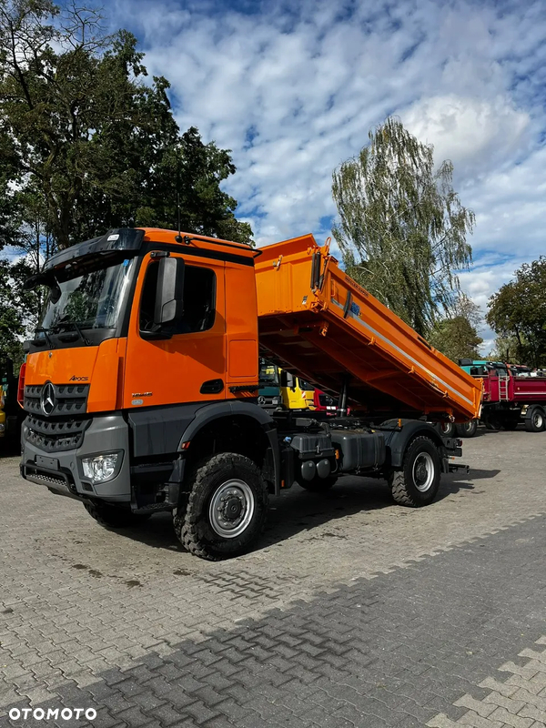 Mercedes-Benz Arocs 1845 4x4 wwywrotka
