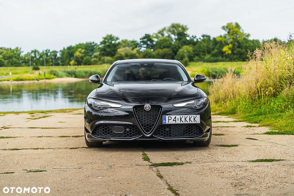 Alfa Romeo Giulia 2.0 Turbo 16V AT8-Q4 Veloce - 7