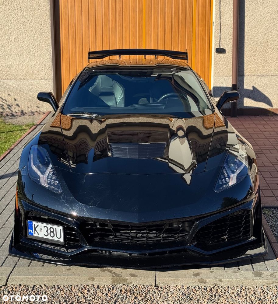 Chevrolet Corvette - 3