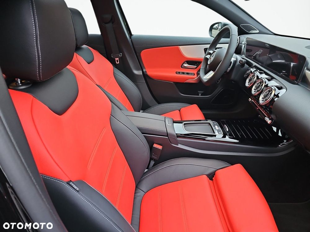 Mercedes-Benz Klasa A 200 AMG Line 7G-DCT - 16