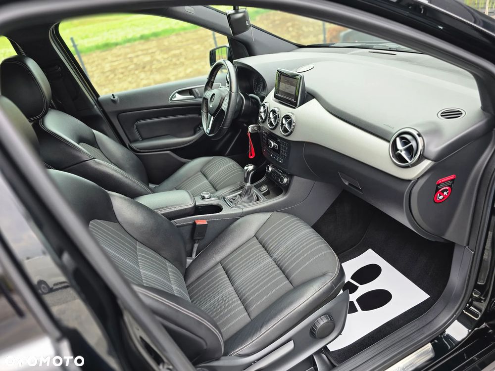 Mercedes-Benz Klasa B 180 BlueEFFICIENCY Edition Style - 20