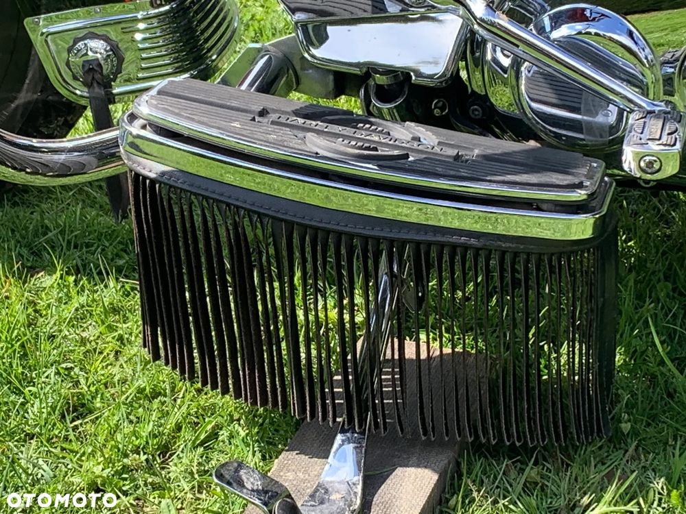 Harley-Davidson Softail Heritage Classic - 16