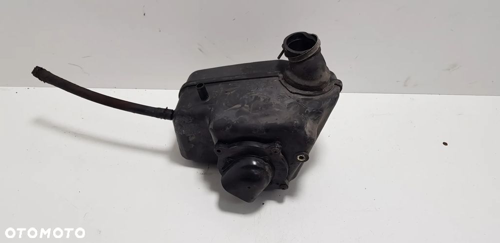Suzuki Marauder 125 filtr powietrza airbox - 1