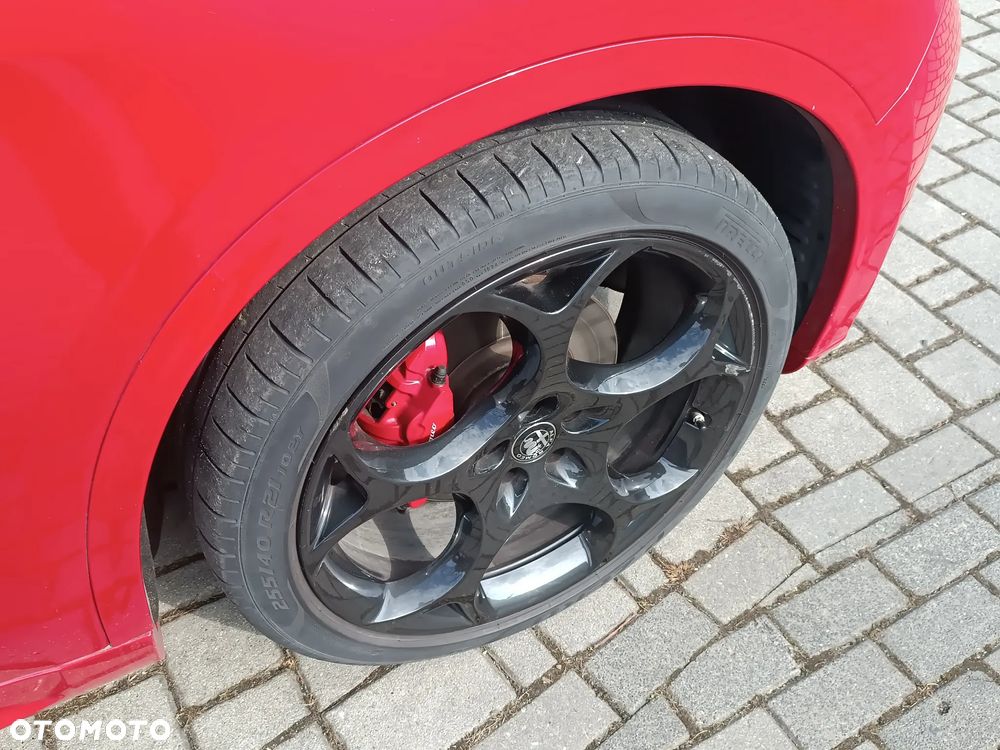 Alfa Romeo Stelvio 2.0 Turbo Veloce Q4 - 2